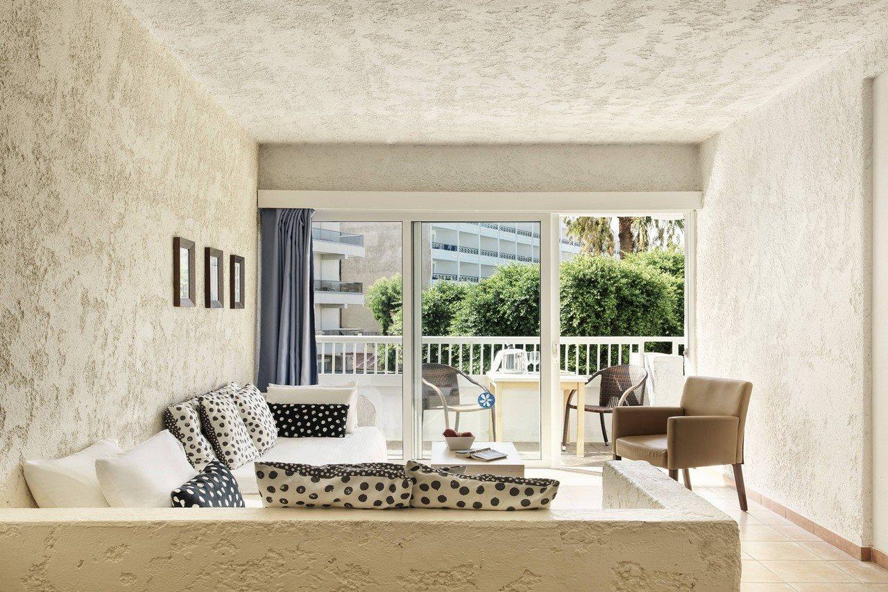 The Apartments By Esperia Rhodes City Extérieur photo
